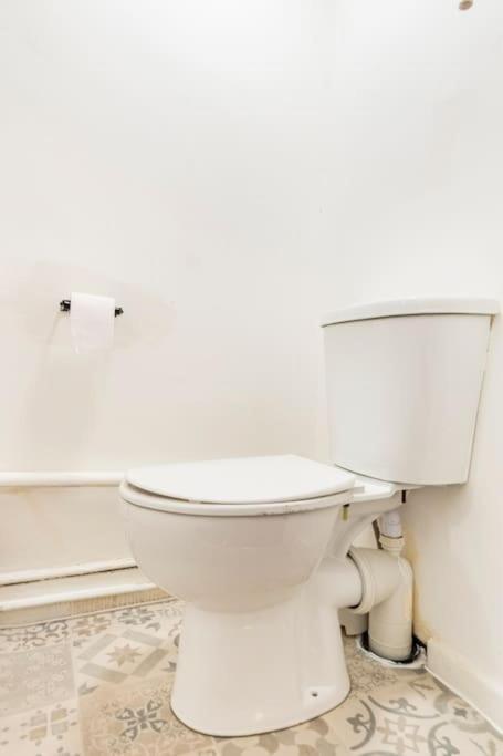 Home Near Anfield And Everton Fc With Free Parking 리버풀 외부 사진